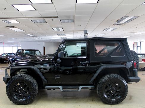 Used 2017 Jeep Wrangler Sport image 17