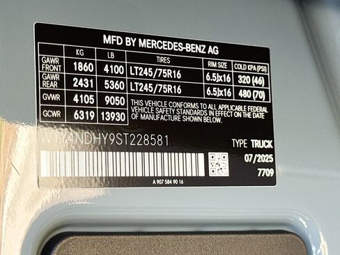 New 2025 Mercedes-Benz Sprinter 2500 image 27