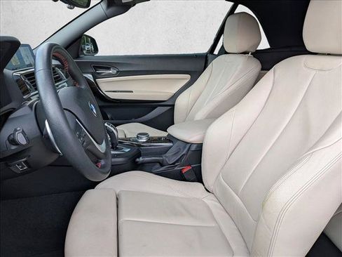Used 2019 BMW 230i Convertible w/ Premium Package RWD image 10