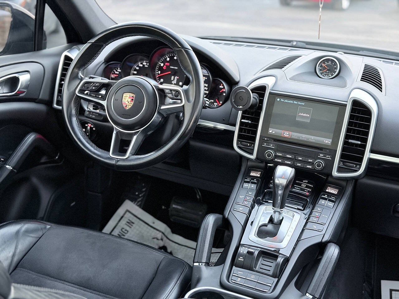 Used 2017 Porsche Cayenne Platinum Edition AWD/4WD image 47