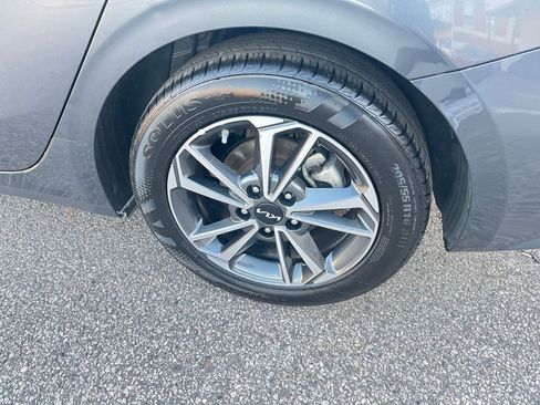 Used 2024 Kia Forte LXS image 28