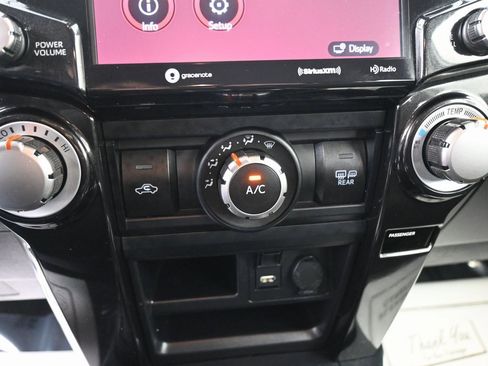 Used 2024 Toyota 4Runner TRD Off-Road image 14