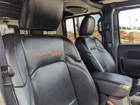 Used 2022 Jeep Wrangler Unlimited Rubicon w/ Xtreme Recon 35" Tire Package image 28