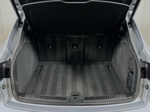 Certified 2025 Porsche Macan image 27