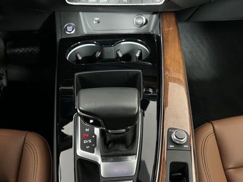 Used 2023 Audi A4 2.0T Premium w/ Convenience Package image 26