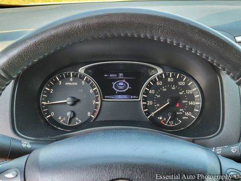 Used 2017 Nissan Pathfinder Platinum image 13