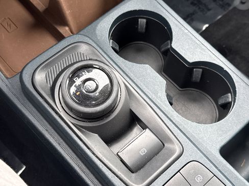 Used 2023 Ford Maverick Lariat w/ Lariat Luxury Package image 24