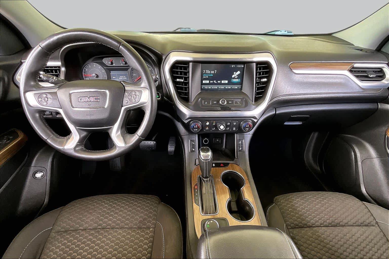 Used 2017 GMC Acadia SLE FWD image 13