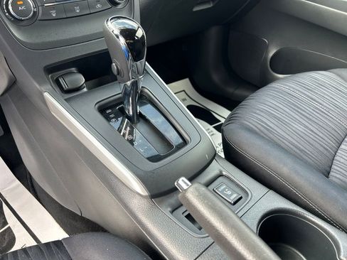 Used 2016 Nissan Sentra SR FWD image 27
