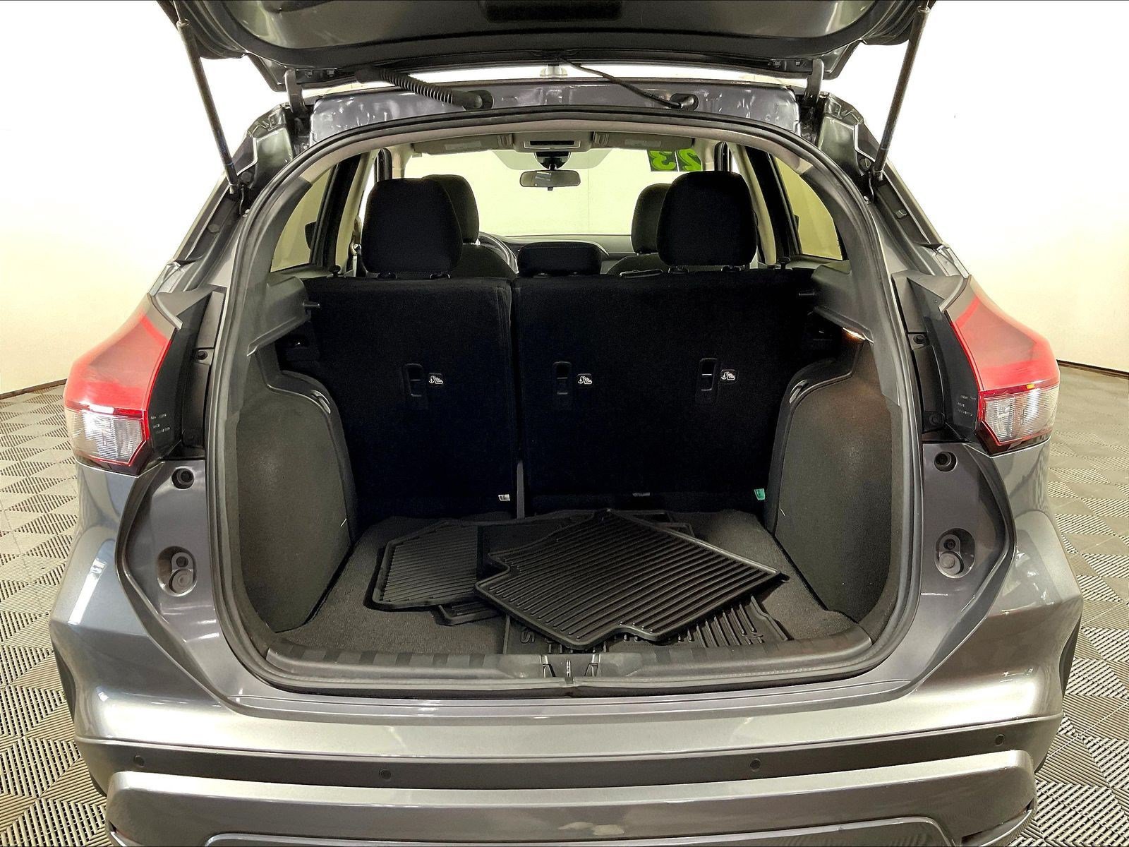 Certified 2023 Nissan Kicks SV FWD image 35