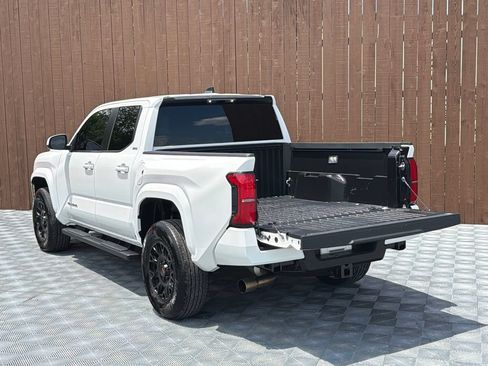 Used 2025 Toyota Tacoma SR5 RWD image 17