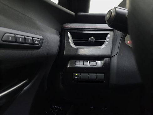 Used 2023 Lexus UX 250h F Sport image 28