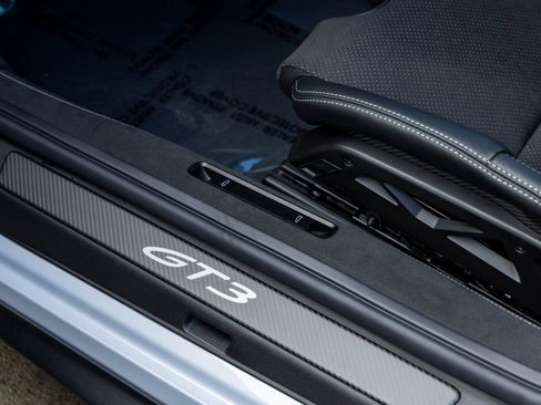 Certified 2026 Porsche 911 GT3 image 31