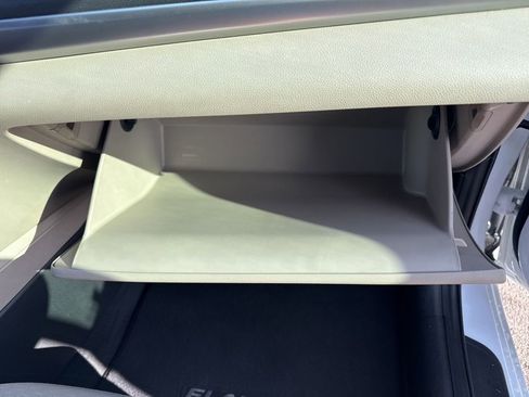 Used 2020 Hyundai Elantra ECO image 13