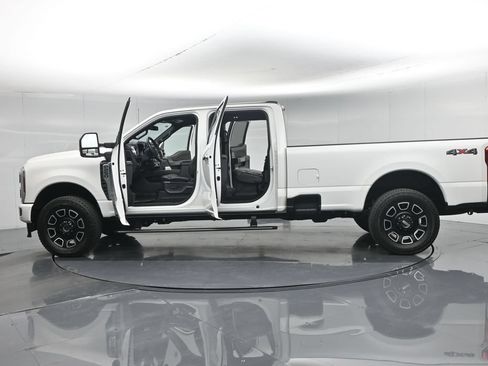 Certified 2024 Ford F250 Platinum AWD/4WD image 40