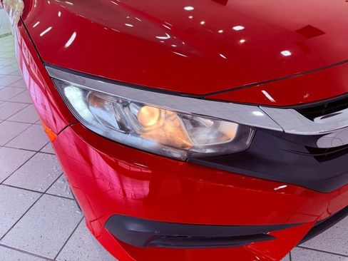 Used 2018 Honda Civic EX image 13