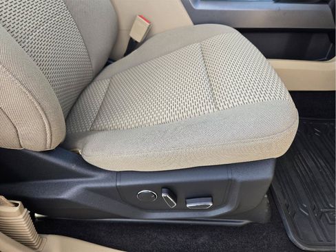 Used 2018 Ford F150 XLT w/ Equipment Group 302A Luxury AWD/4WD image 23