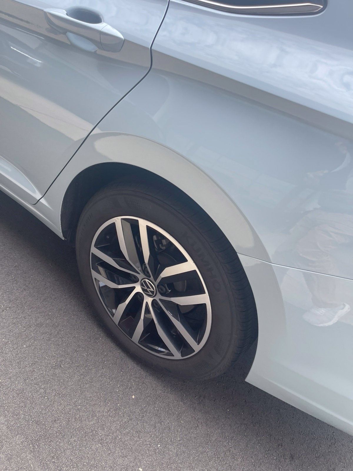Used 2025 Volkswagen Jetta SE FWD image 15