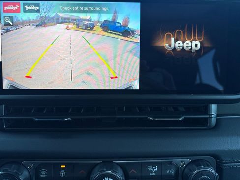 New 2026 Jeep Gladiator Mojave image 13