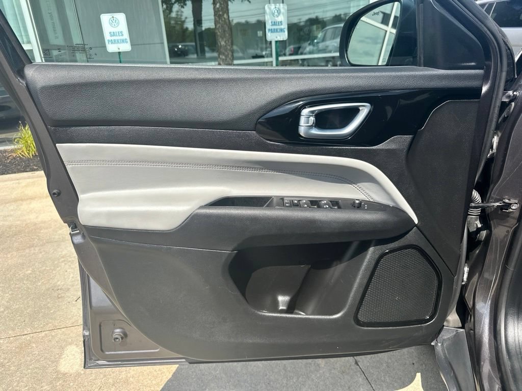Used 2024 Jeep Compass Limited AWD/4WD image 15