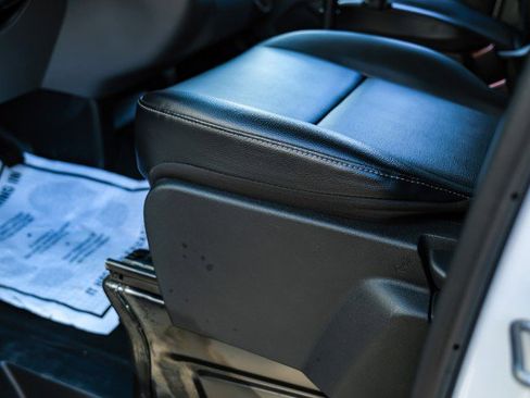 Used 2024 Ford Transit 250 Low Roof image 30