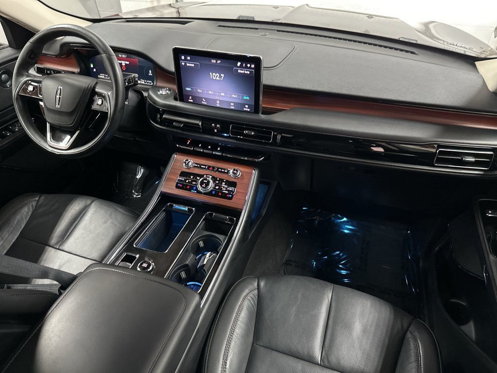 Used 2023 Lincoln Aviator Reserve w/ Equipment Group 201A AWD/4WD image 12