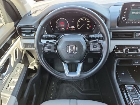 Used 2024 Honda Pilot EX-L image 19