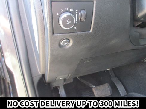 Used 2021 Jeep Grand Cherokee Limited w/ Premium Lighting Group AWD/4WD image 23