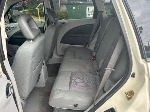 Used 2007 Chrysler PT Cruiser FWD image 13