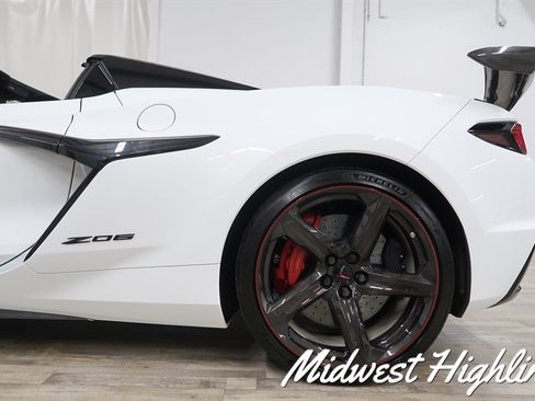 Used 2026 Chevrolet Corvette Z06 RWD image 19