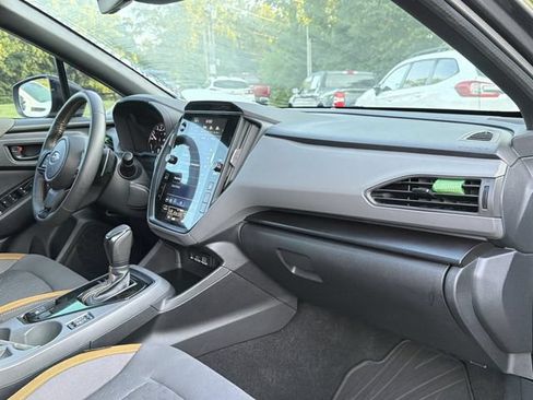 Used 2025 Subaru Crosstrek 2.5i Sport w/ Popular Package #3A AWD/4WD image 18