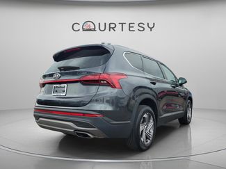 Used 2023 Hyundai Santa Fe SE video 2