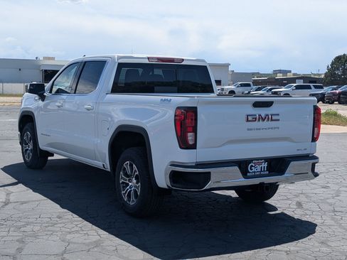 New 2026 GMC Sierra 1500 SLE w/ Preferred Package AWD/4WD image 7