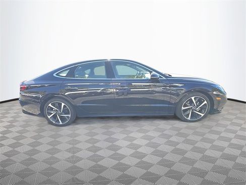 Used 2023 Hyundai Sonata SEL Plus image 8
