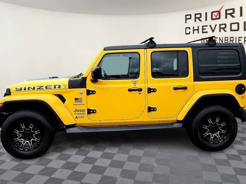 Used 2018 Jeep Wrangler Unlimited Sahara AWD/4WD image 5