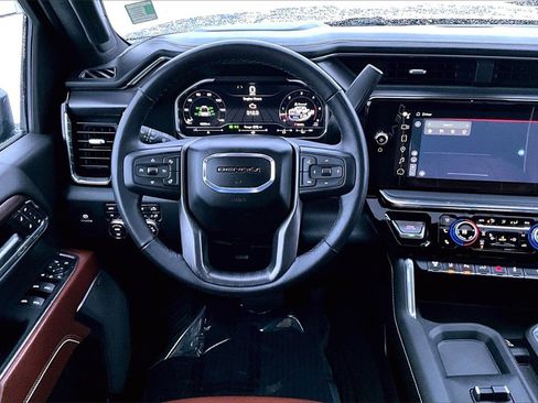 Used 2024 GMC Sierra 3500 Denali Ultimate image 5