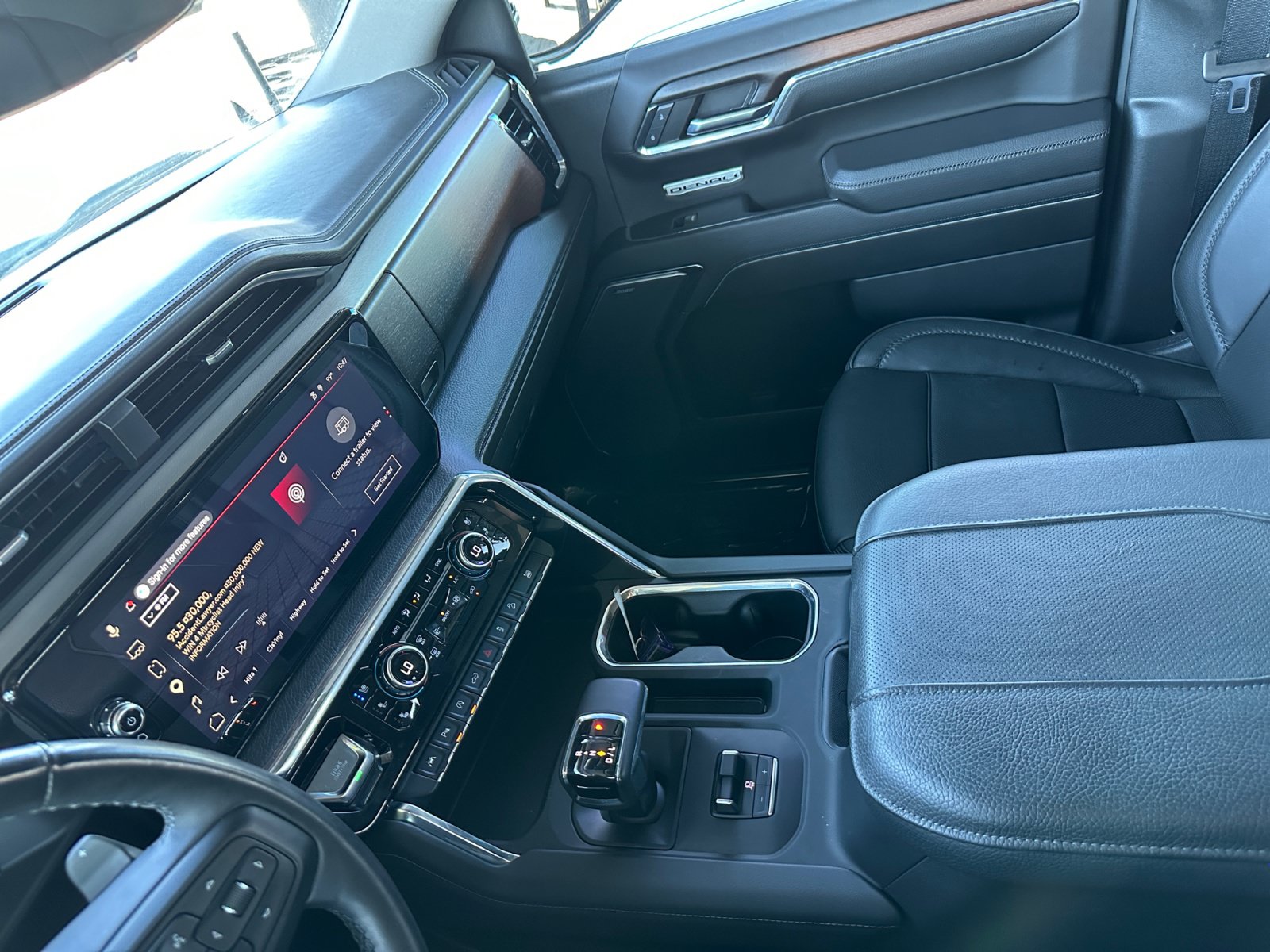 Used 2024 GMC Sierra 1500 Denali w/ Denali Reserve Package AWD/4WD image 23