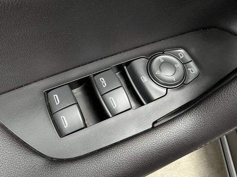 Used 2022 Chevrolet Blazer RS AWD/4WD image 17