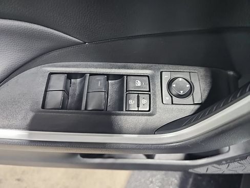 Used 2023 Toyota RAV4 LE FWD image 28