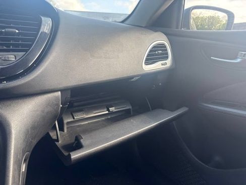 Used 2013 Dodge Dart SXT FWD image 18