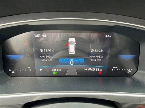 Used 2024 Volkswagen Tiguan SE R-Line image 10