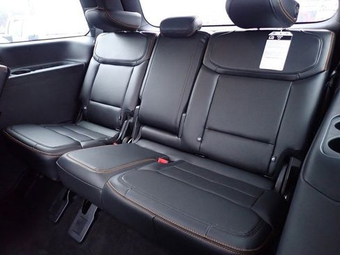 Used 2025 Ford Expedition Tremor image 20