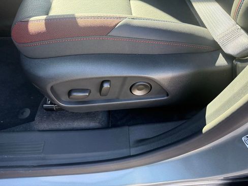 New 2026 Chevrolet Equinox RS image 19