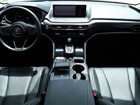 Certified 2024 Acura MDX FWD w/ Technology Package image 10