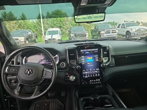 Used 2024 RAM 1500 Limited AWD/4WD image 5