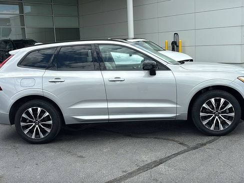 Used 2024 Volvo XC60 B5 Plus w/ Climate Package AWD/4WD image 27
