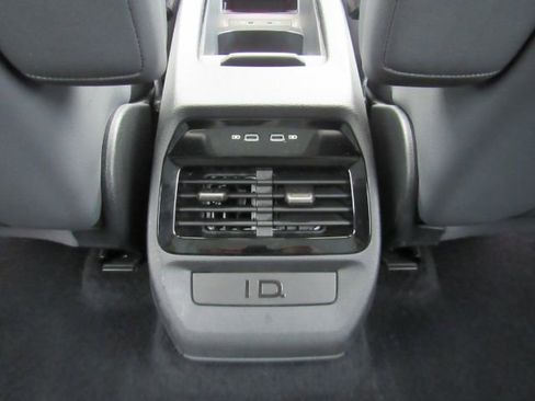 Used 2021 Volkswagen ID.4 Pro S w/ ID.4 Protection Package image 32