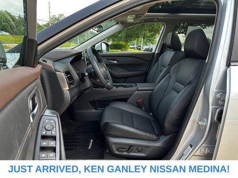 Certified 2023 Nissan Rogue SV w/ SV Premium B Package AWD/4WD image 14