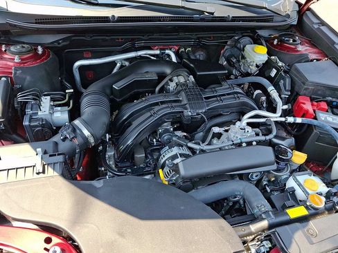Certified 2025 Subaru Outback Premium AWD/4WD image 29
