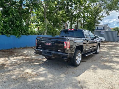 Used 2016 GMC Sierra 1500 Denali w/ Enhanced Driver Alert Package image 5